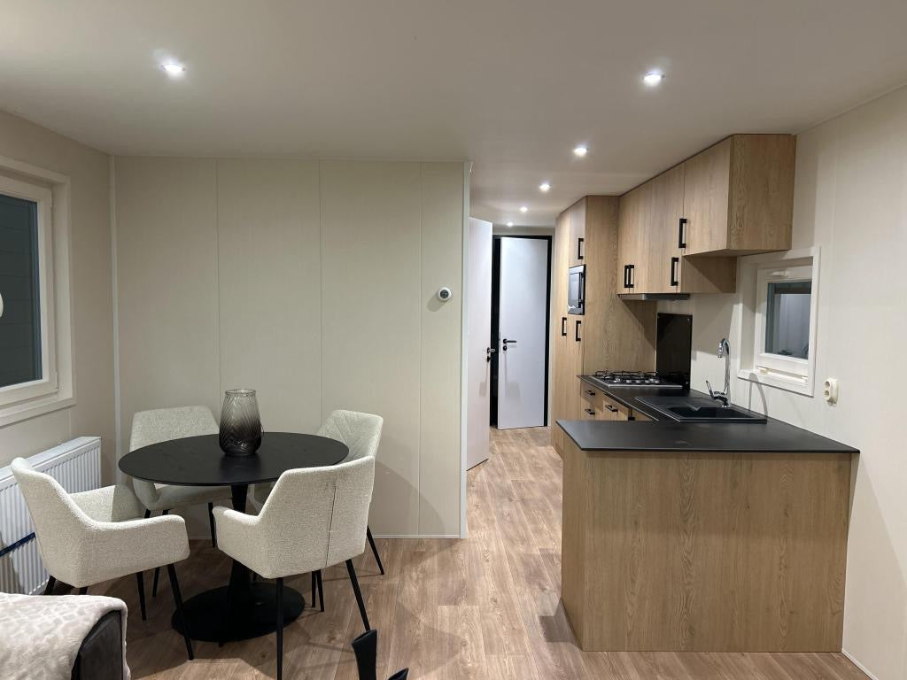 Casa móvil de 2 dormitorios: comodidad, elegancia y lista para entrar a vivir
