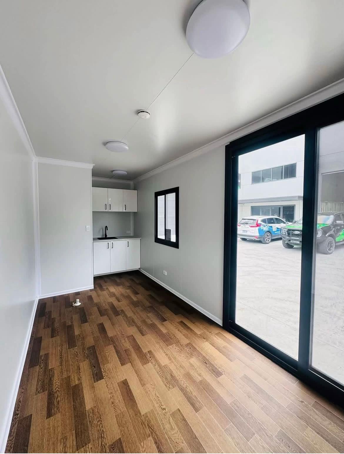 CASA PREFABRICADA ( Módulo de oficina )CON DUCHA Y COCINA