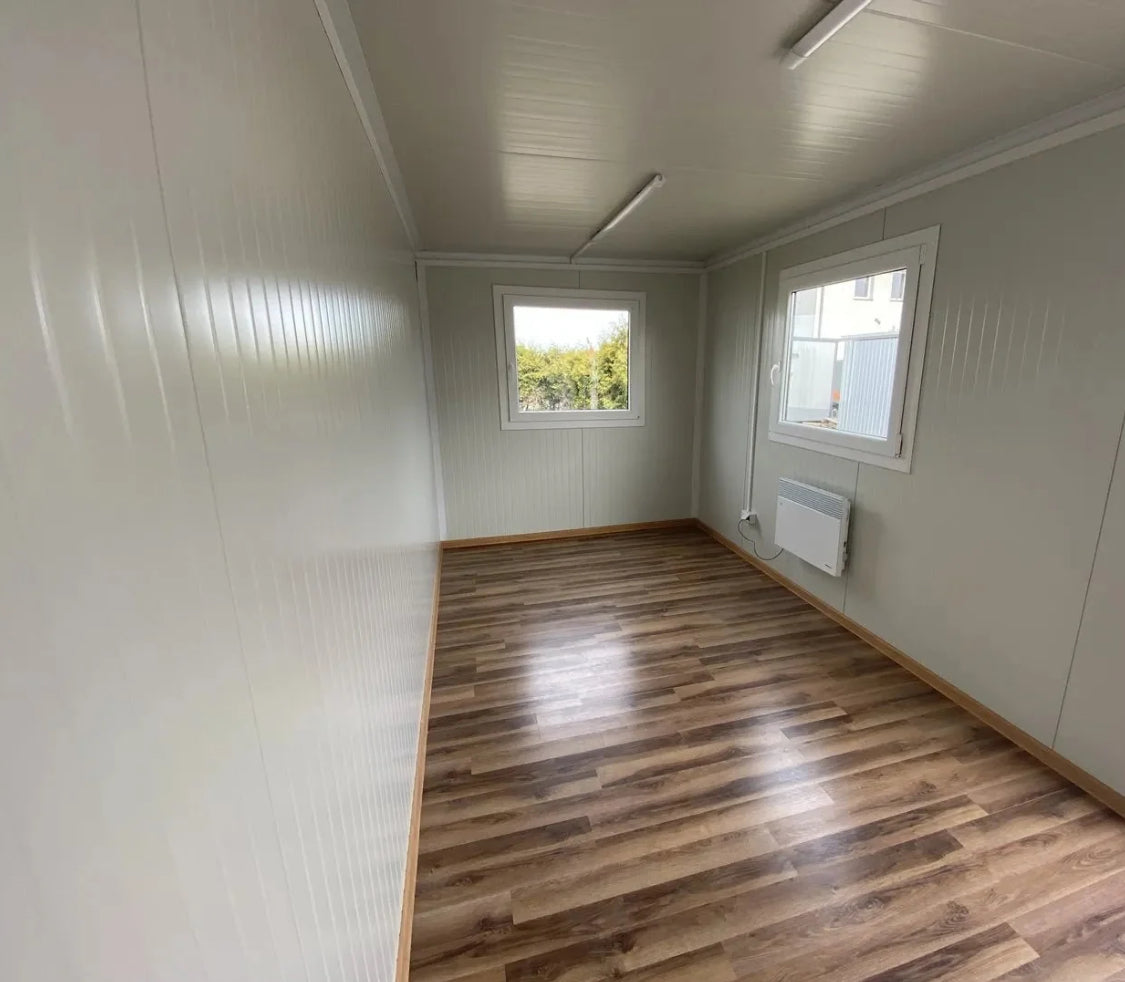 Contenedor de oficina de 4,00 m x 2,20 m